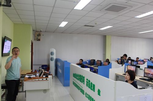 教师教学发展中心与实验实训中心联合举办新入职教师教学 科研与办公相关软件实操技能专项系列培训