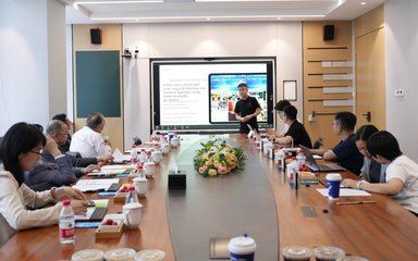 剑桥大学Rupert Wegerif教授应邀到北京大学教师教学发展中心进行交流访问并作专题讲座