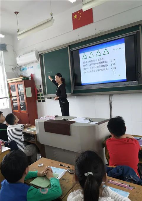 通州区教师发展中心调研开发区实小集团新河校区教学工作